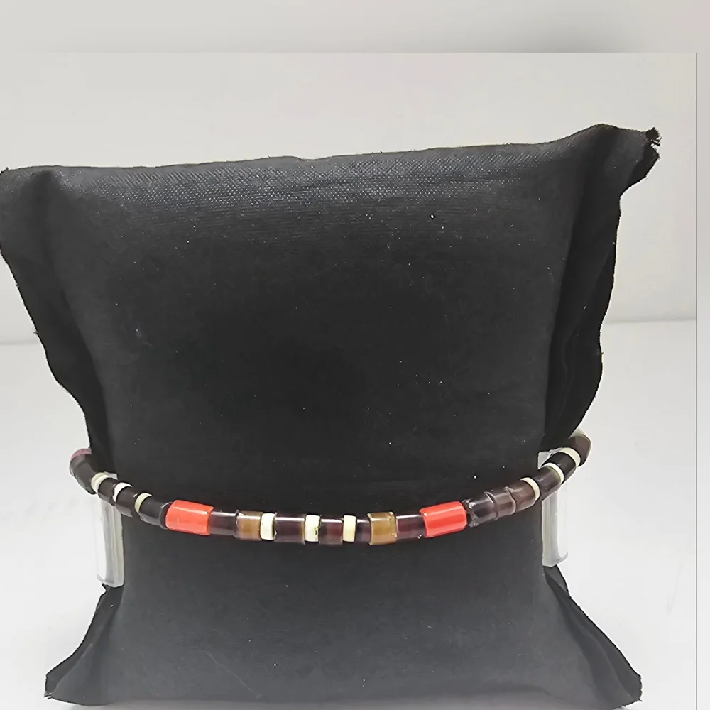 1970s Minimalist Beaded Bracelet with Red Accent
